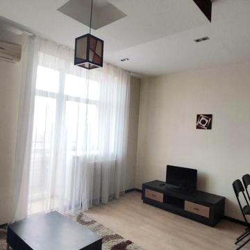 Сдам 2 комнатную студию Гагарина
