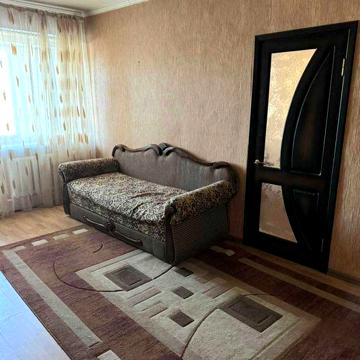 Продам 2 кімнатну квартиру смт.Сутиски