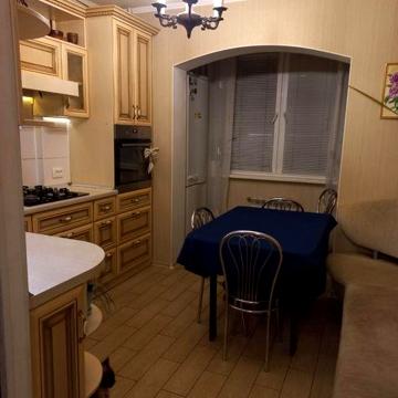 Продам 3 кімнатну квартиру на Таращанському масиві
