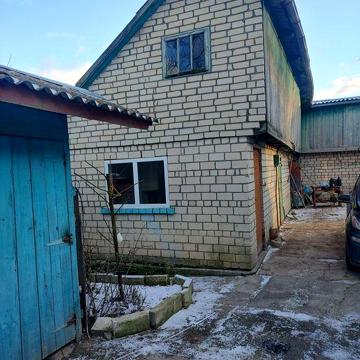 Будинок з усіма зручностями та приватним озером