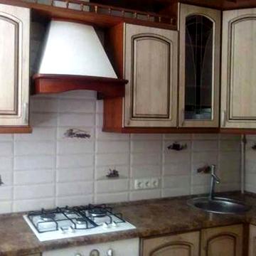 Богдана Хмельницького вул., 86