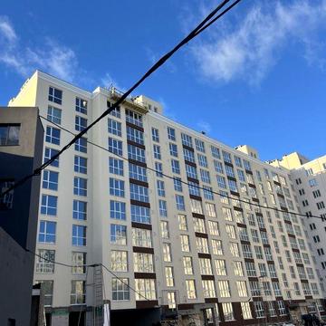 Продам простору однокімнатну квартиру 50 квм ЖК Вул. Незалежності