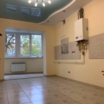 Продаж великої 2 кімнатної квартири 75м2 в центрі міста!