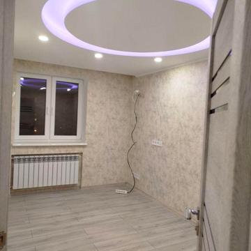 Продам 2- х кімнатну квартиру з євроремонтом .