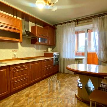 Незалежності бульв. (50 років Жовтня), 17