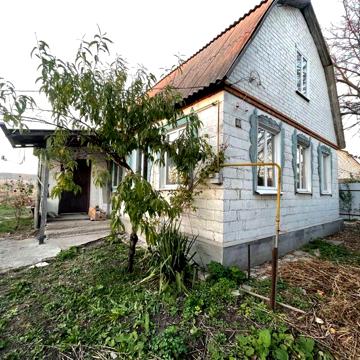 Продам будинок в селищі Печеніги