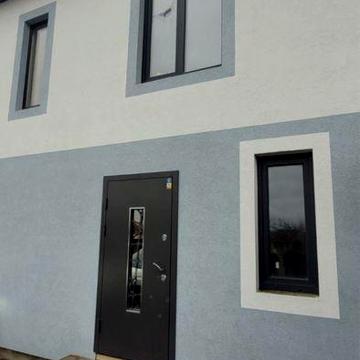 Продається таун за ціною однокімнатноі квартири.