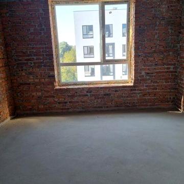 Дуже класна ціна на простору однокімнатну квартиру.