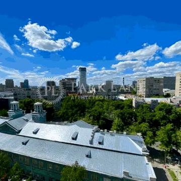 Продам видову квартиру біля парку Слави Тихий Печерськ