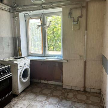 Героїв УПА вул., 76