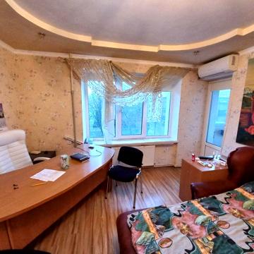 Сдам 4 к Центр. Автономка.