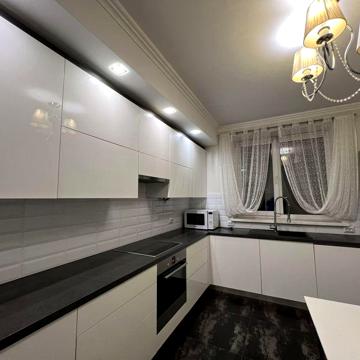 3-кімн. В самому центрі Рівного. Біля Марії Несвицької. ЖК Центр