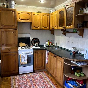 Продаж 3к Квартира Дніпровські пороги вулиця
