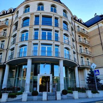 Продаж 5к-квартири Володимира Короткевича, 4, Renaissance Residence ЖК Renaissance Residence