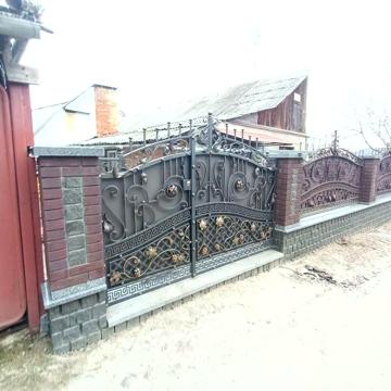 Оренда Окремого Будинку! Центр, на будь-який термін для сімї або ЗСУ.