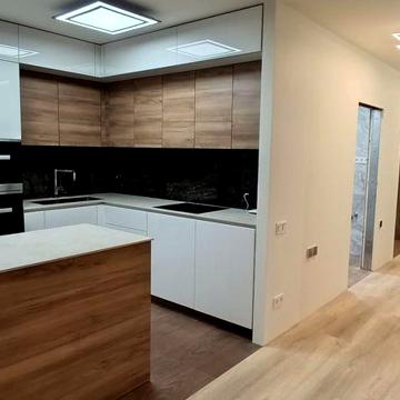 Продам 3 к.кв 93 м. новострой ж/м Победа, Прибрежный сквер, Набережная