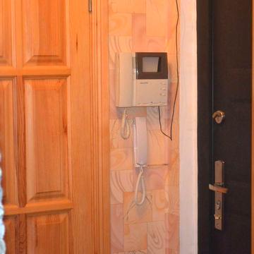 Продаю однокомнатную квартиру на 4 этаже 9 этажного дома