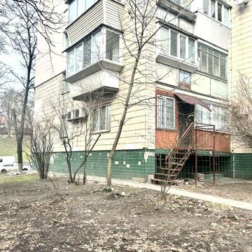 Продам квартиру на 1 поверсі вул.Джона Маккейна (Івана Кудрі)20а ФАСАД