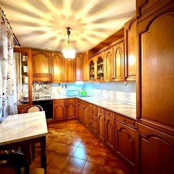 Продаж 2 кім.квартири метро Кловська,Печерський узвіз 8