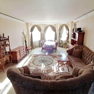 Оренда будинку для сімʼї, під офіс