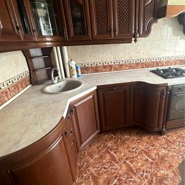 Продам 3 кімн. Квартиру Обухів, вул. Киівська 115.