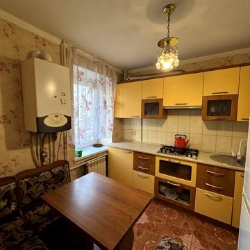 Продаетс 1к с автономкой Гетьманская 50