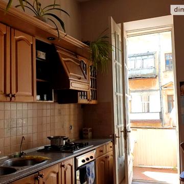 Продаж 5к Квартира пл. Соборна