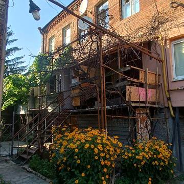 Продам 4-к квартиру Центр, ул. Светлова, ул. Грушевского