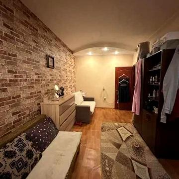 Продам 1 комнатную квартиру в районе пр. Мазепы ( Авиационная)