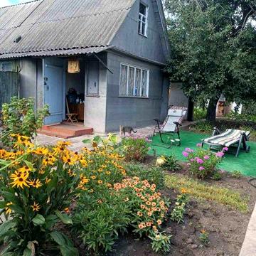 Продам 1/2 будинку на Нових домах.