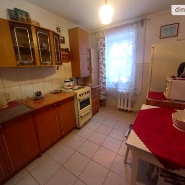 Довгострокова оренда 1к Квартира Варшавська вулиця