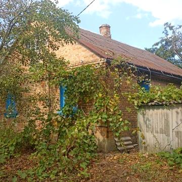 Продаж будинку 75кв.м, 1.5га землі