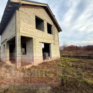 Продається недобудова на земельній ділянці в с. Минай