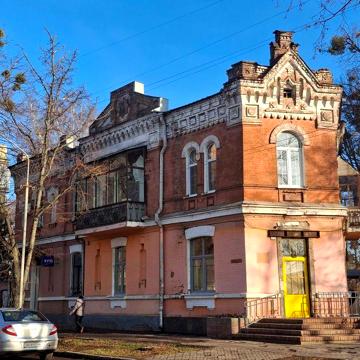 Квартира в Центрі, 4 кімнати (окремі) 107 м2.,вул.Просвіти