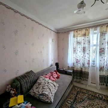 Однокімнатна з меблями і технікою