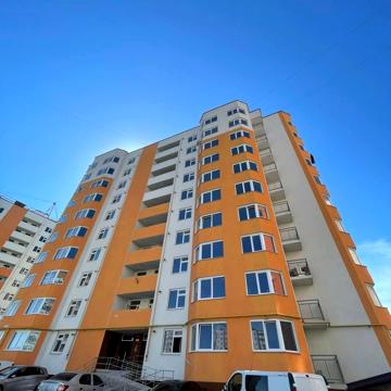 Будівельників вул., 4/2