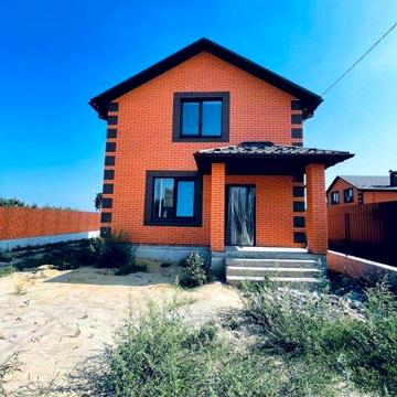 Продаж фасадного 2-х поверхового будинку на Замості!
