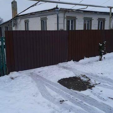 Продам 1/2 будинку. Синельникове. Східна сторона