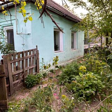 Продам будинок з ділянкою місто Остер  «Торг»