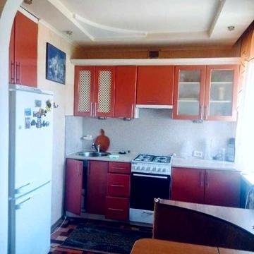 Продається малосімейка Миру 27