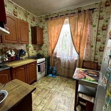Продам 4- комн  л/б НАБЕРЕЖНАЯ YANOVA 2/9