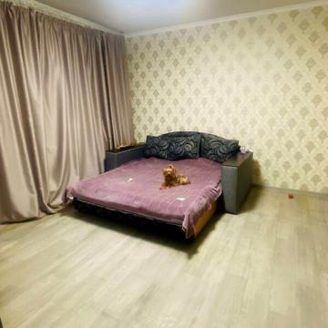 Продаж 1к Квартира Осіння вулиця