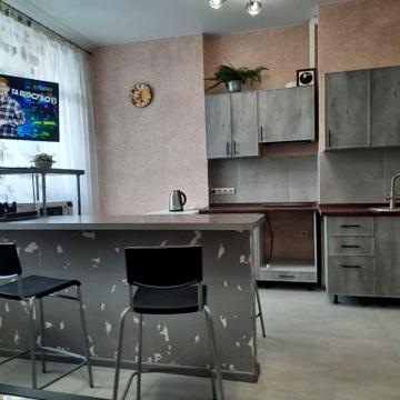 Прекрасная комфортная квартира в центре Киева рядом с железнодорожным вокзалом метро Вокзальная и Университет