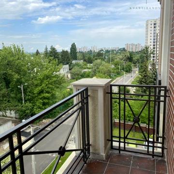 Професорська вул., 6