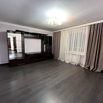 Продається Квартира 3-кімнатна 68м2