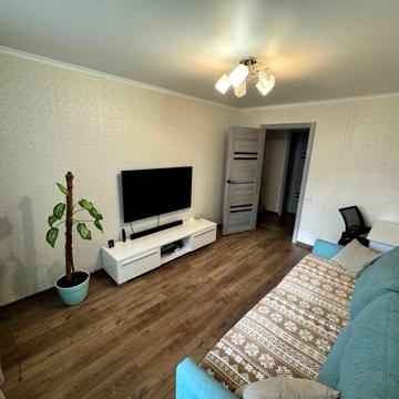 Продаж 3к квартири 59 кв. м на просп. Центральний 159, Миколаїв