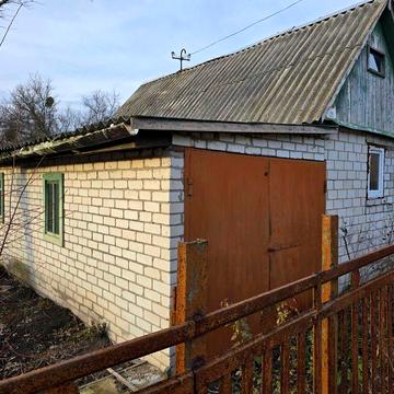 Дачний будиночок біля траси Черкаси-Золотоноша