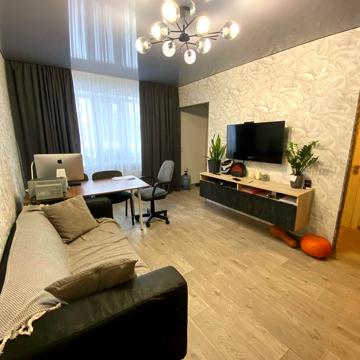 Камʼянецька вул., 107