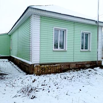 Продаж житлової садиби в селищі Березна. Вода в будинку. Каналізація.