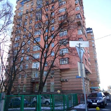 Святослава Хороброго вул., 7